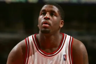 Former Knicks and Bulls player Michael Sweetney dies at 43 The player Michael wearing a Bulls uniform while preparing to shoot a free throw