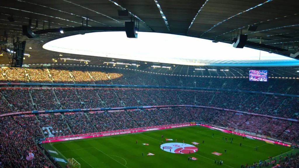 Munich and Barcelona chosen to host the next Champions League finals The Bayern Munich stadium completely packed before a home game begins