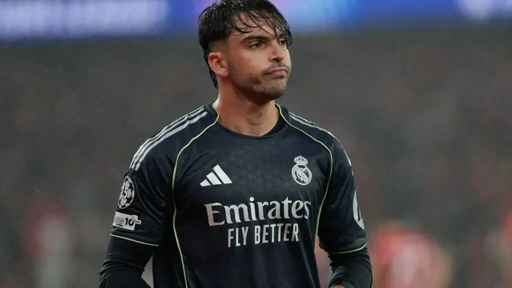 The Spanish center-back making facial expressions during a soccer match
